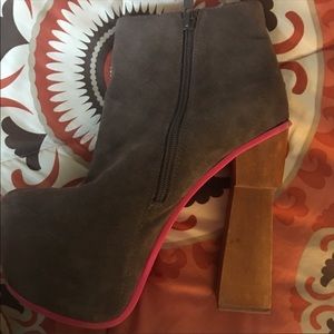 Jeffery Campbell moon boots. Excellent condition!